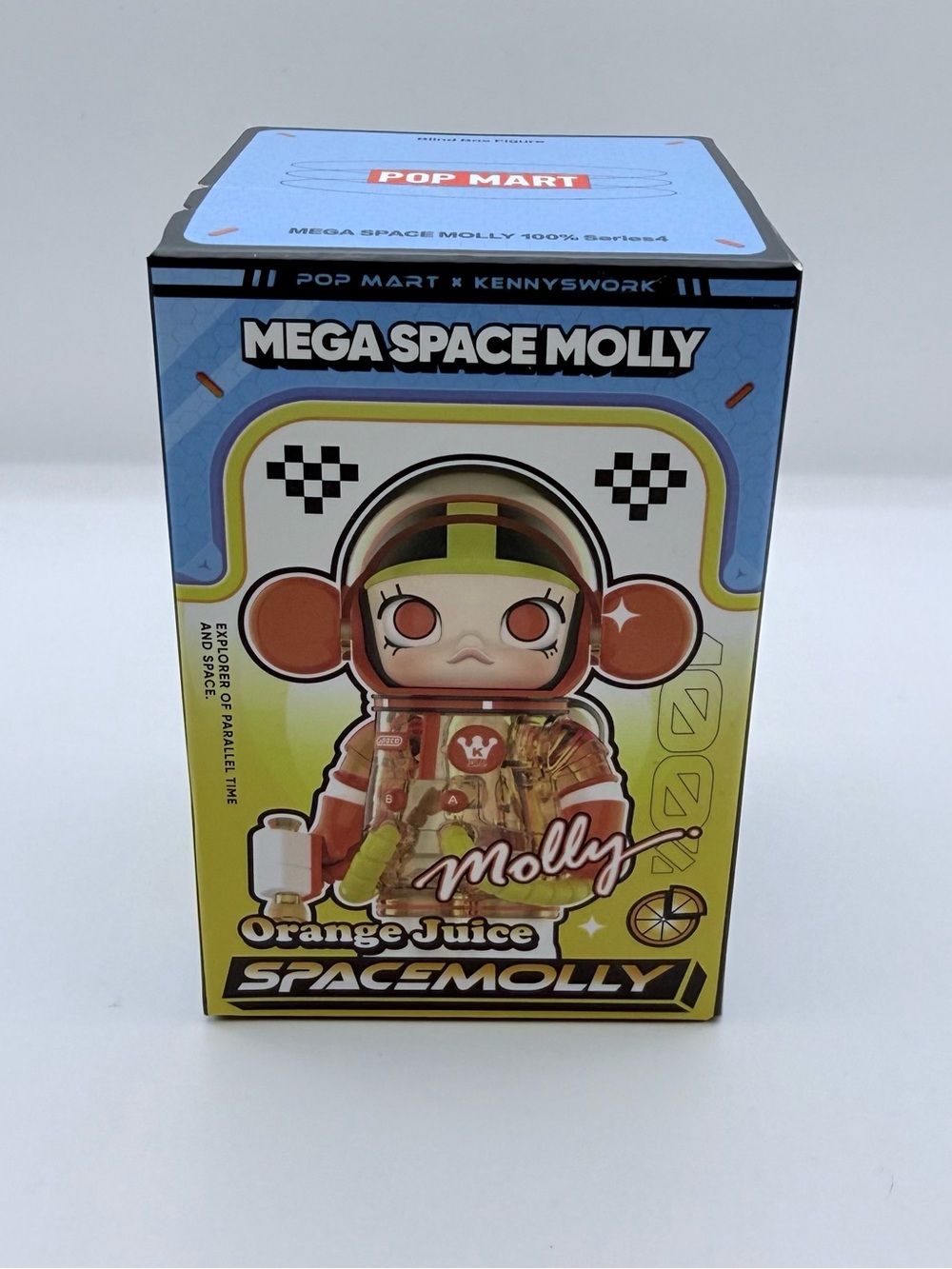 POP MART Space Molly Series 4 Blind Box - Smitten Love - Picture 2 of 8